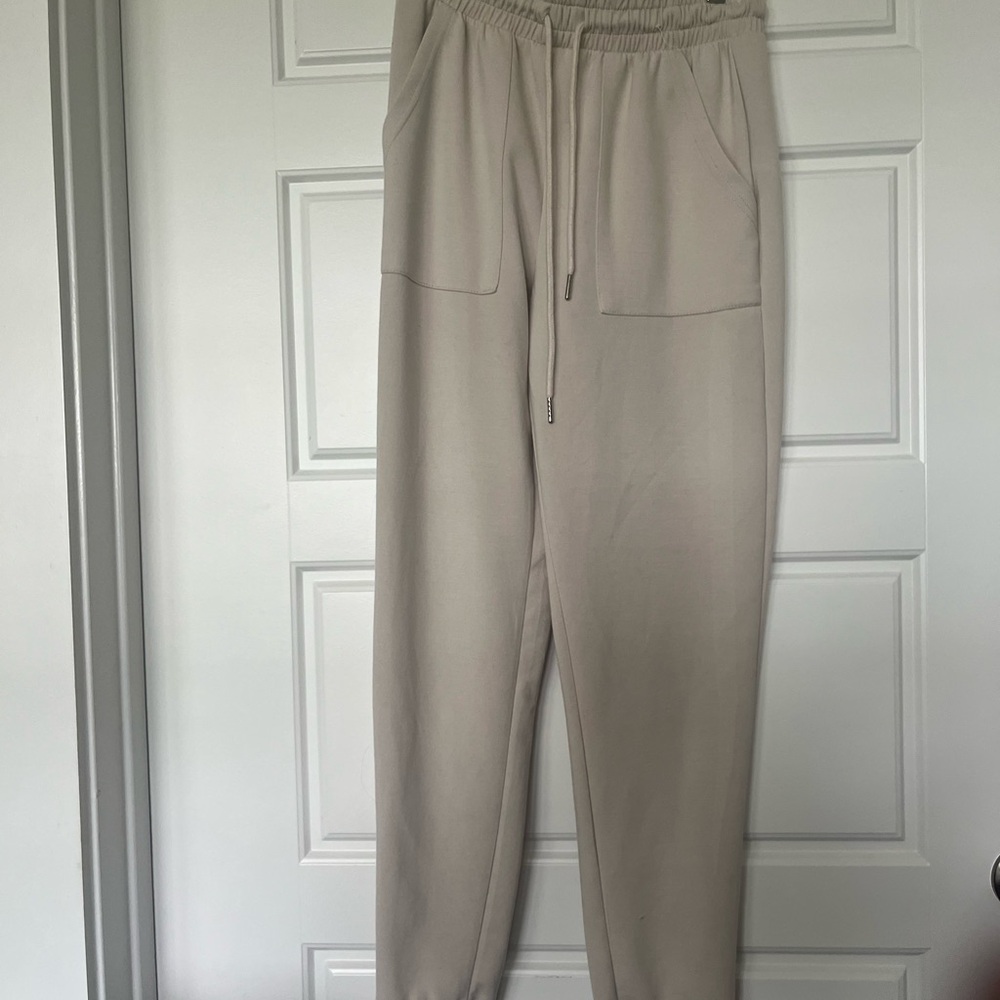 Women's Cream Jogger Pants